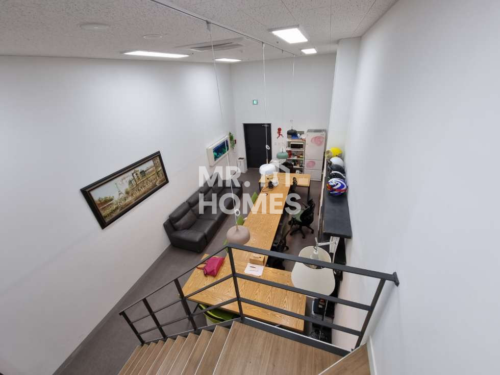 경기 남양주시 다산동 다산진건블루웨일지식산업센터1차동 지식산업센터 블루웨일 매매 복층 사무실, 예쁜 인테리어 사무실 매매 매매 매물번호 10087 사진 12